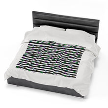 Load image into Gallery viewer, Beetle Stripe Delight Velveteen Plush Blanket
