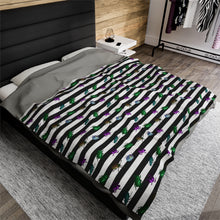 Load image into Gallery viewer, Beetle Stripe Delight Velveteen Plush Blanket
