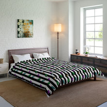 Load image into Gallery viewer, Beetle Stripe Delight Comforter
