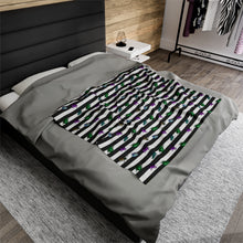 Load image into Gallery viewer, Beetle Stripe Delight Velveteen Plush Blanket
