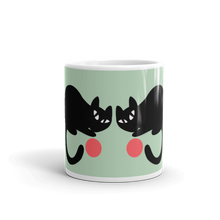 Load image into Gallery viewer, Kitty with Ball Mug
